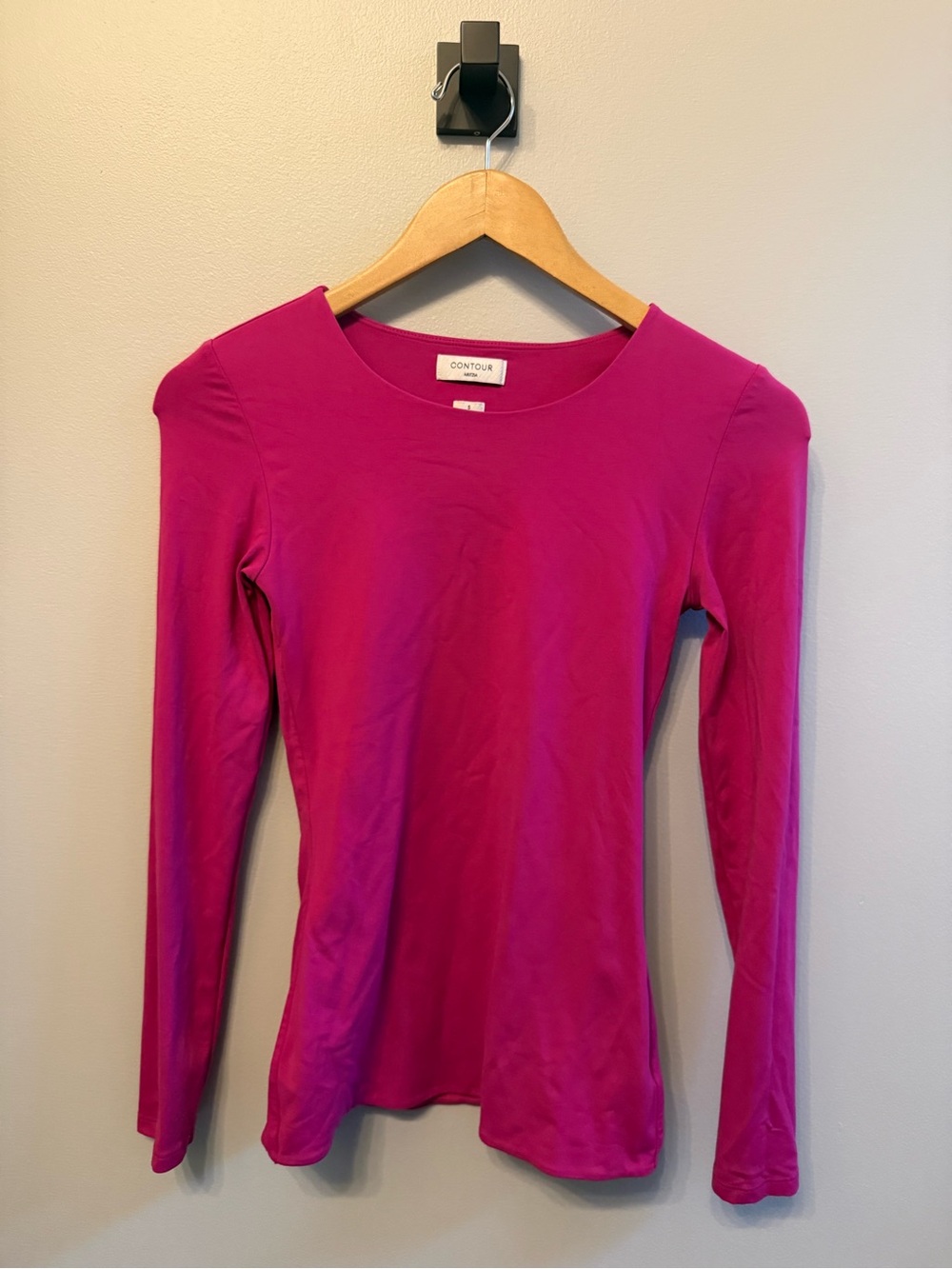 Aritzia Contour Long Sleeve Top size small
